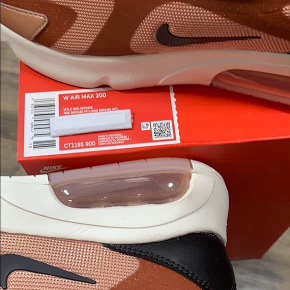 W AIR MAX 200 running shoes - Picture 15 of 16